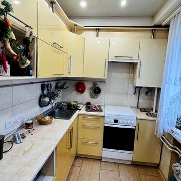Продам 3 к.кв-ру по ул .Космическая2/5