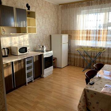 Сдам 2-х кімн. квартиру, Ахматової 13, Позняки, Дарницький р-н.