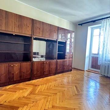Здам 2 кімнатну в центрі