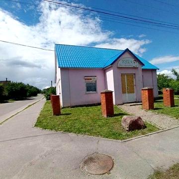 Продаж будинку на фасаді вул Небесної Сотні  32