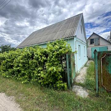 Продам будинок у місті.