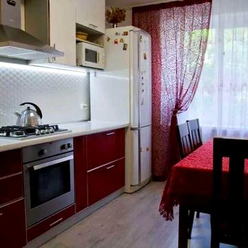 Сдам четырёхкомнатную квартиру Южный рынок/Форма