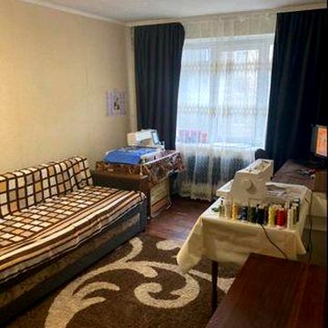 Продаю двокімнатну квартиру в гарному районі