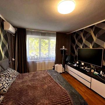 Продам 3к. кв. на Новых Домах. Метро Дворец Спорта 12 минут пешком