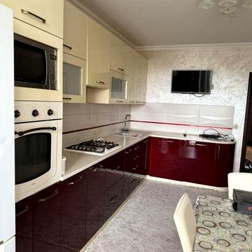 Терміново здається 2 км кварт р-н парку Шевченка, вільна ключі,!
