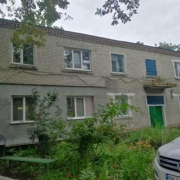 Продам трикімнатну квартиру с. Іванчі Володимирецький р.