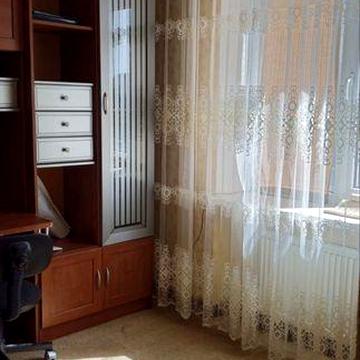 4 кім квартира біля Велесу і Метро