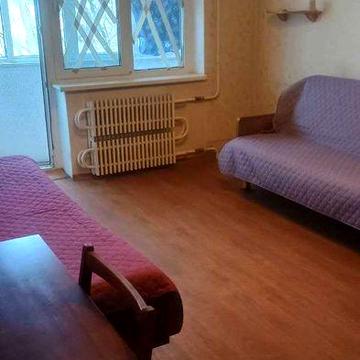 Здам 2-к квартиру Тополя 3 на довгий строк сімї з дітьми та тваринами, без шкідливих звичок