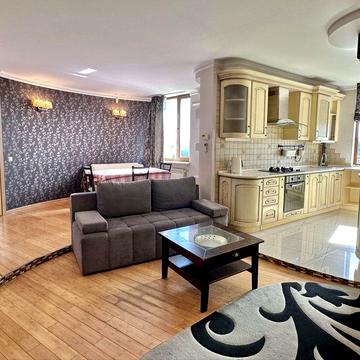 Продаж 3 кім квартири 96 м2 поруч з парком Шевченка