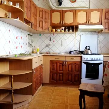 Турівська вул., 32