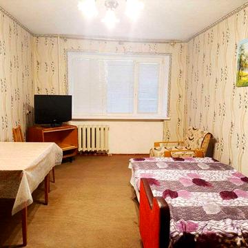 Продам трёхкомнатную квартиру в районе Сити-Центра.