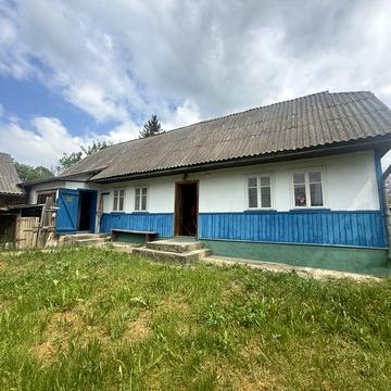 Продаж будинку, ділянка 25 соток, біля Чернівців