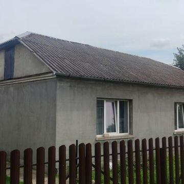 Добротний будинок у місті