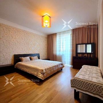 Продаж трикімнатної квартири Бориспільська, 12в