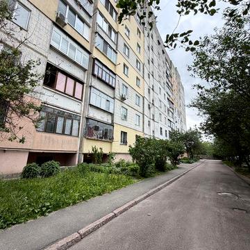 Оренда 2- кімнатної квартири без меблів і техніки Нова 2