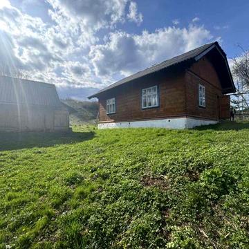 Продам будинок  село урич