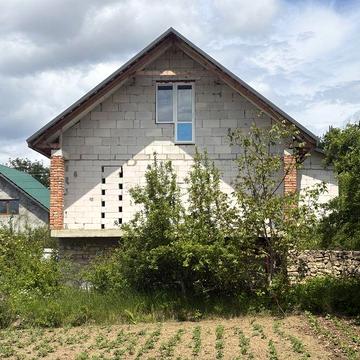 Продам недобубований будинок
