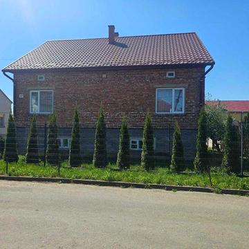 Продаж будинку в м. ГОРОДОК. Неподалік від центру.