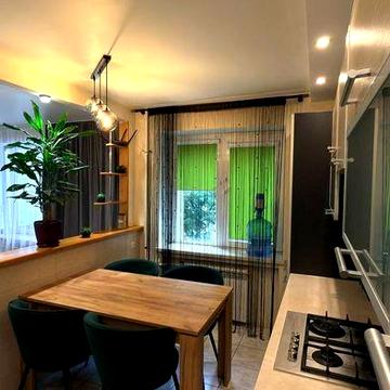 Продам 3 комнатную квартиру с ремонтом. Кирпичный дом.