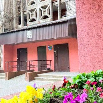 Сдам 3 комнатную на Тополе.