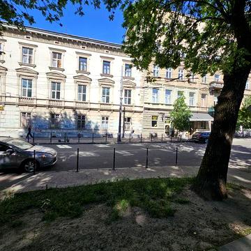 Однокімнатна квартира 32,6 м² в самому центрі Львова (вул. Словацького) — Ідеально під бізнес або для власного проживання