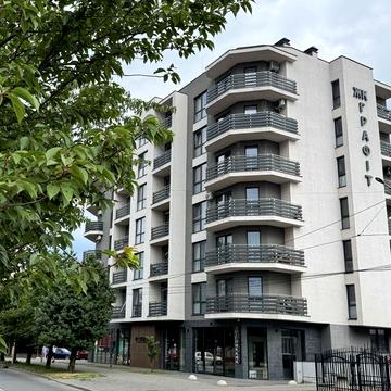 ЖК «Графіт». Новобудова. 2поверх. До центру 15 хв.пішки ЖК Графіт