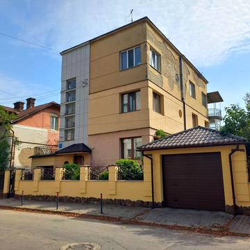 Курінного Чорноти вул., 25