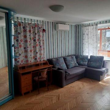 Міхновського Миколи бул, 8, 1-кімнатна, 32кв.м, 3й поверх