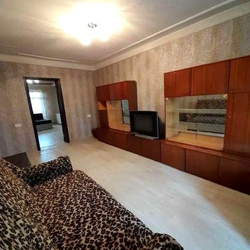 Киев Ромена Ролана 13 аренда 3х рынок обойный окружная квартиры