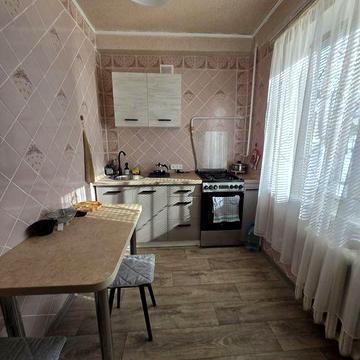 Сдам 2 комнатную квартиру р-н Черемушки