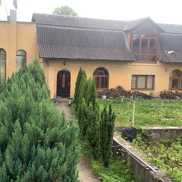 Житловий будинок чисте повітря вода тепло інтернет ….