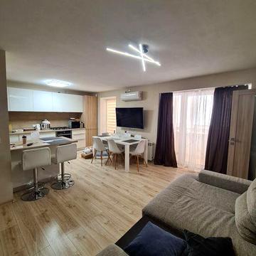 Продам 4 ком квартиру центр