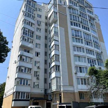 2-кімн.кв. 84 м2 в Чернігові. Центр. Автономка. Ремонт