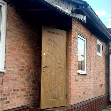 Продам частину будинку 67 м² з окремим двором і гаражем, Прилуки