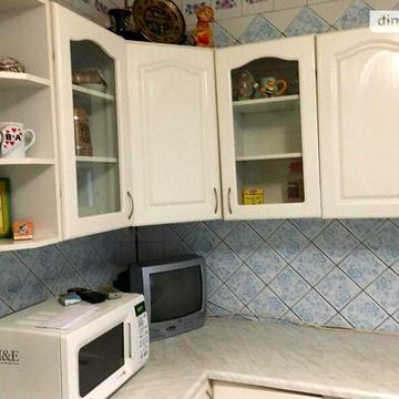Продаж 6к Дім Київська (Карпа Валовня) вулиця