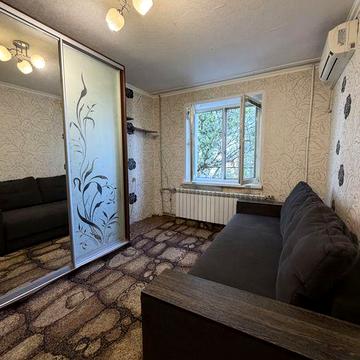 Продам 1-к квартиру пр Богдана Хмельницького, 167