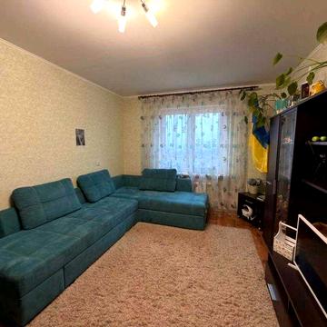 Продаж трикімнатної квартири Позняки ЖК Поетичний