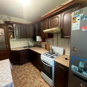 Продаю 3 комнатную квартиру на пр Корабелов 4  и1