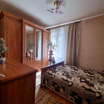 Продам 3х ком квартиру на Коммунаре!