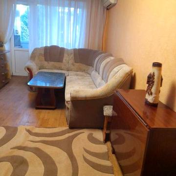 2 кімнатна на Типографії за 12000 грн.