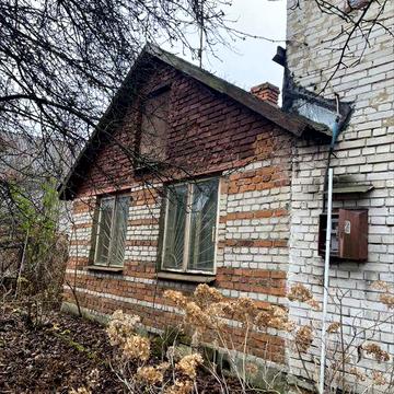 Продається дачний будинок, земельна ділянка  с.Збиранка
