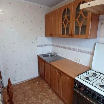 Терміново продам 1 кімнатну квартиру, на Словянці, вул. Дачна. 7/9ц. З жилим ремонтом і меблями, кладова.