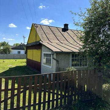 Продається будинок з земельною ділянкою в центрі м. Камінь-Каширський
