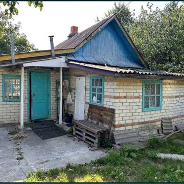 Будинок під Києвом