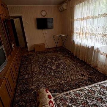 Здам в оренду 2-кімнатну квартиру від власника на початку пр-ту Б.Хмельницького
