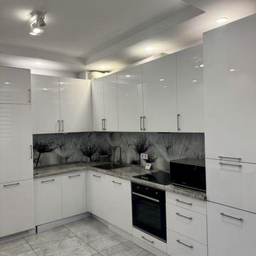 Оренда 3к квартири Угорська,14