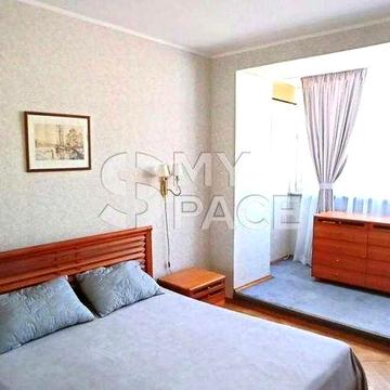 Продаж 3хкім кв, Алмазова 6, Печерськ, центр, 2хв до метро