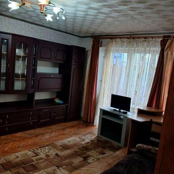 Хозяин сдам свою однокомнатную квартиру на холодной горе улица Юрия паращука 7. 1 минута ходьбы до метро холодная гора