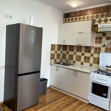 Здається2 кімнатна квартира на Зодчих  Поділя .Від власника.