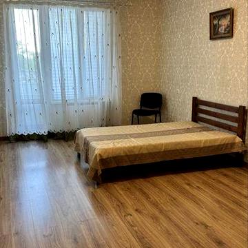 Кухня-гостиная и 2 спальни